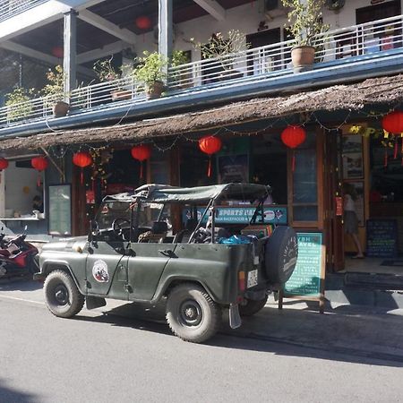 Vietnam Backpacker Hostels - フエ エクステリア 写真