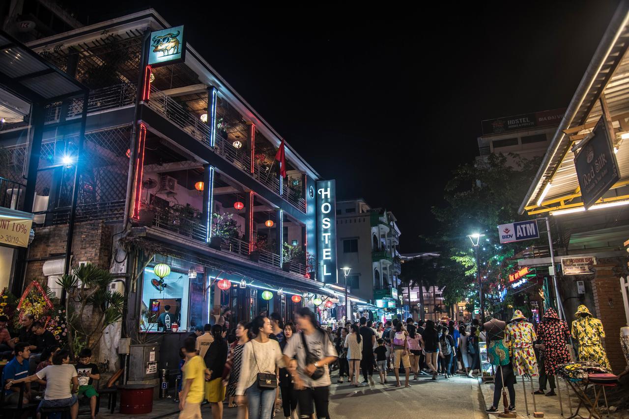 Vietnam Backpacker Hostels - フエ エクステリア 写真