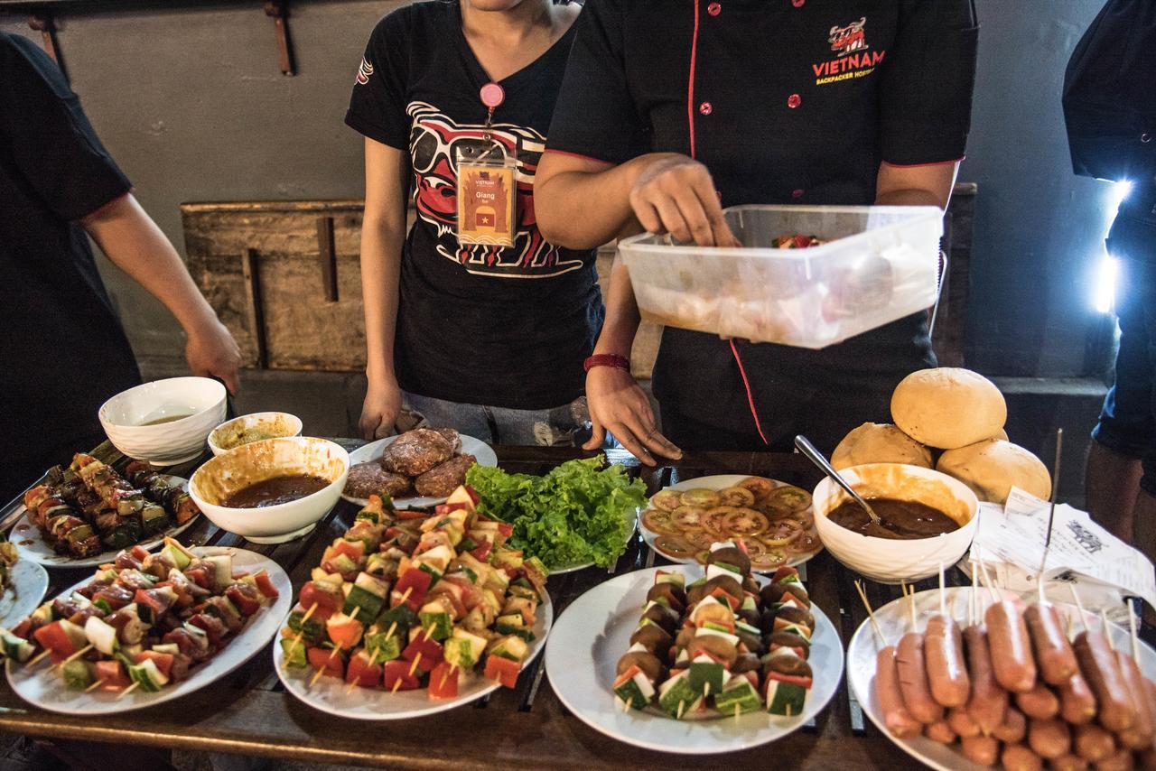 Vietnam Backpacker Hostels - フエ エクステリア 写真