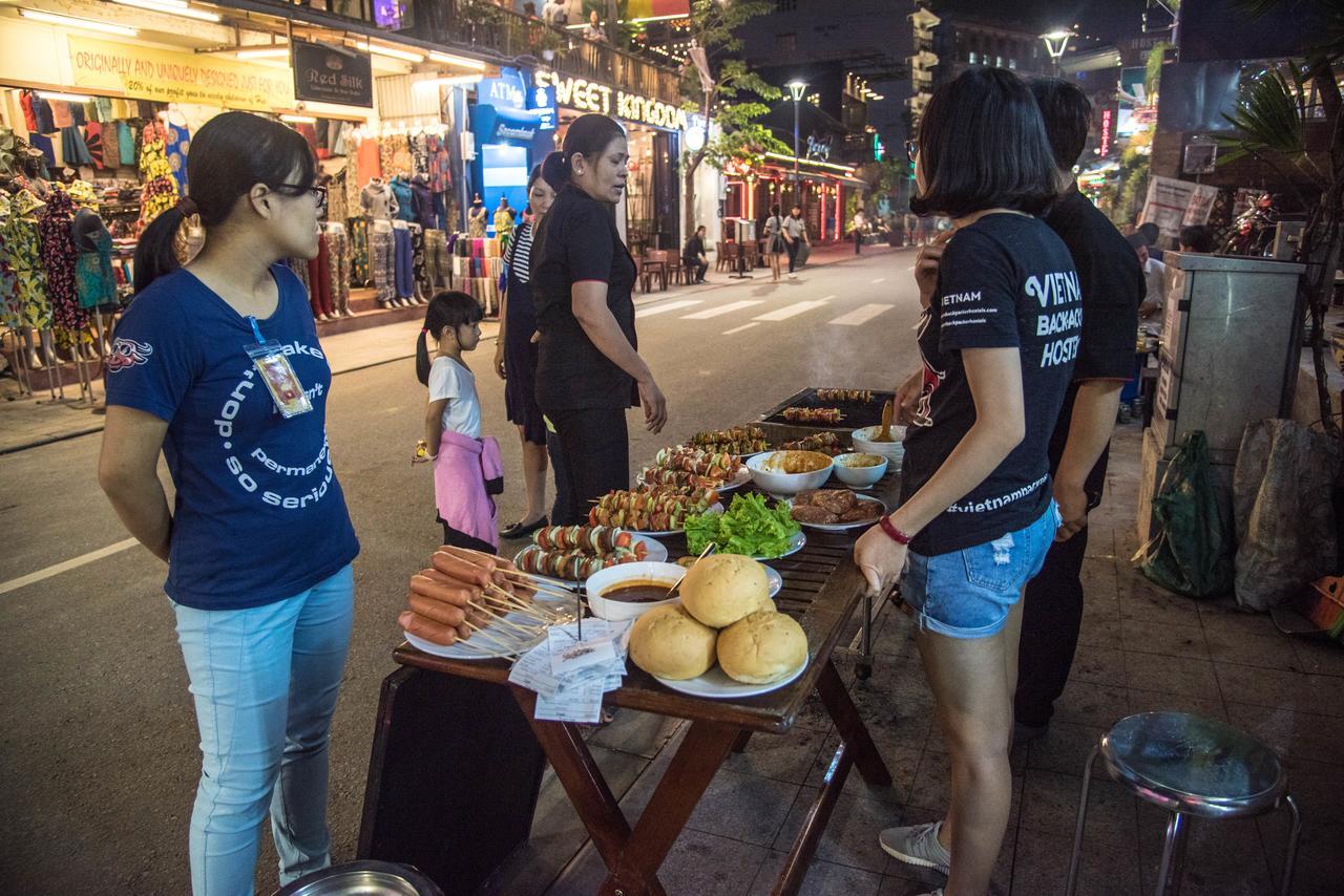 Vietnam Backpacker Hostels - フエ エクステリア 写真