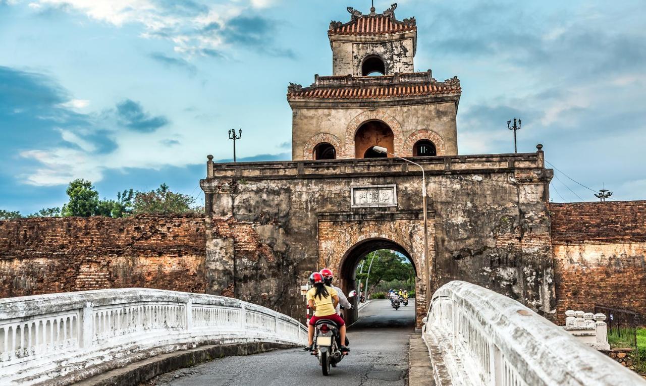 Vietnam Backpacker Hostels - フエ エクステリア 写真