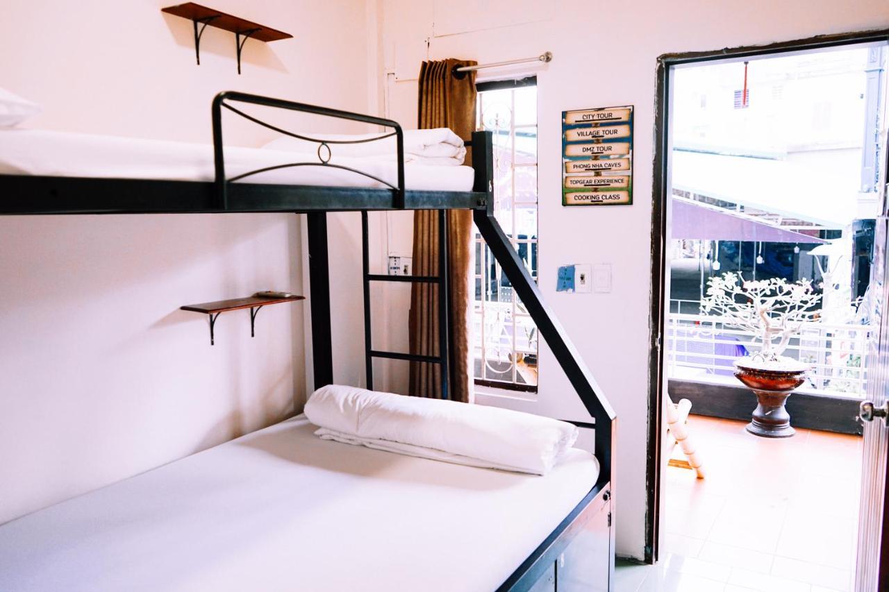 Vietnam Backpacker Hostels - フエ エクステリア 写真
