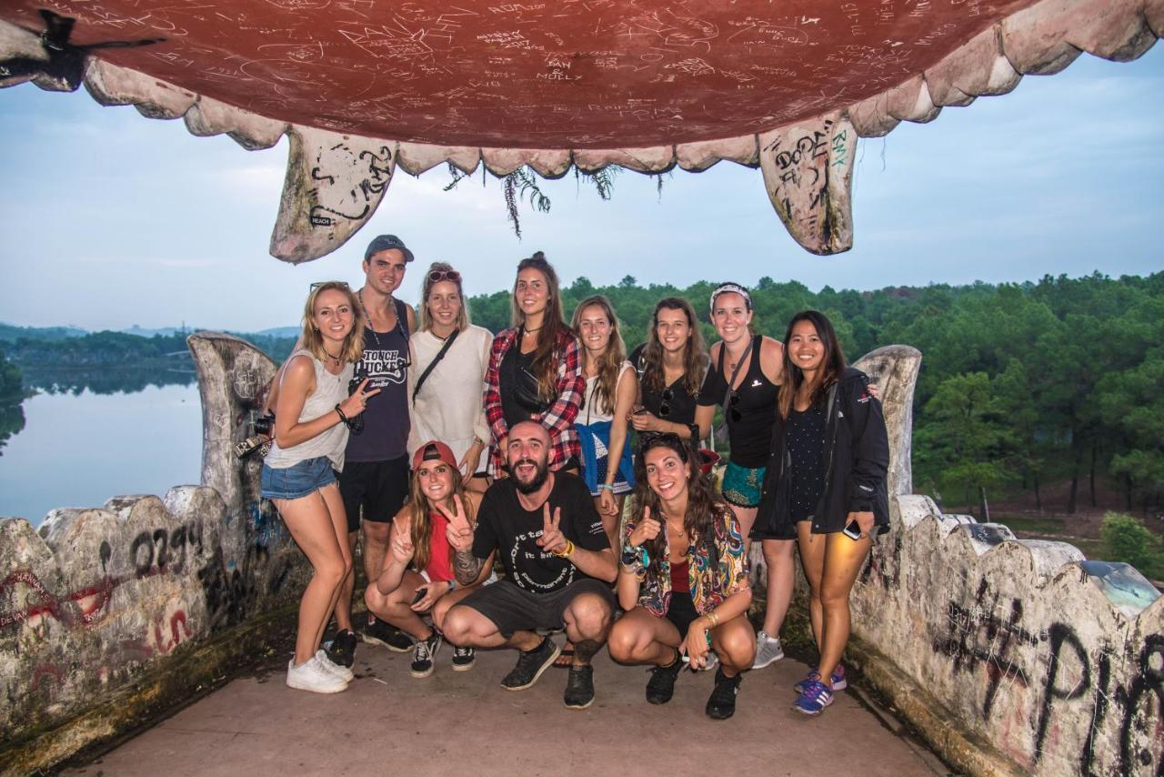 Vietnam Backpacker Hostels - フエ エクステリア 写真