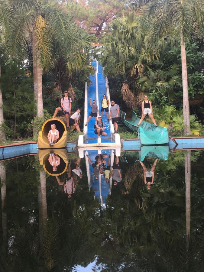 Vietnam Backpacker Hostels - フエ エクステリア 写真