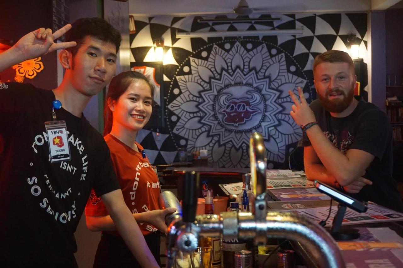 Vietnam Backpacker Hostels - フエ エクステリア 写真